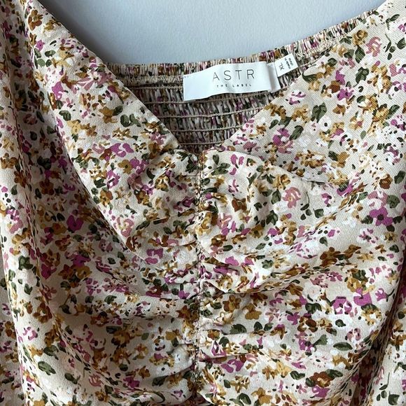 Astr The Label Floral Blouse - Picture 5 of 9